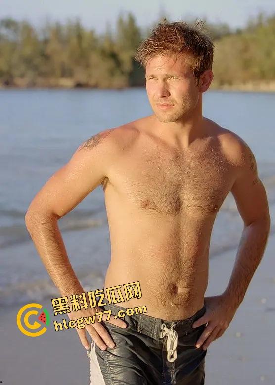 【碧海娇娃】逐浪为生安妮孤身赴夏威夷木屋训练,只为一跃浪尖,找回人生信仰!