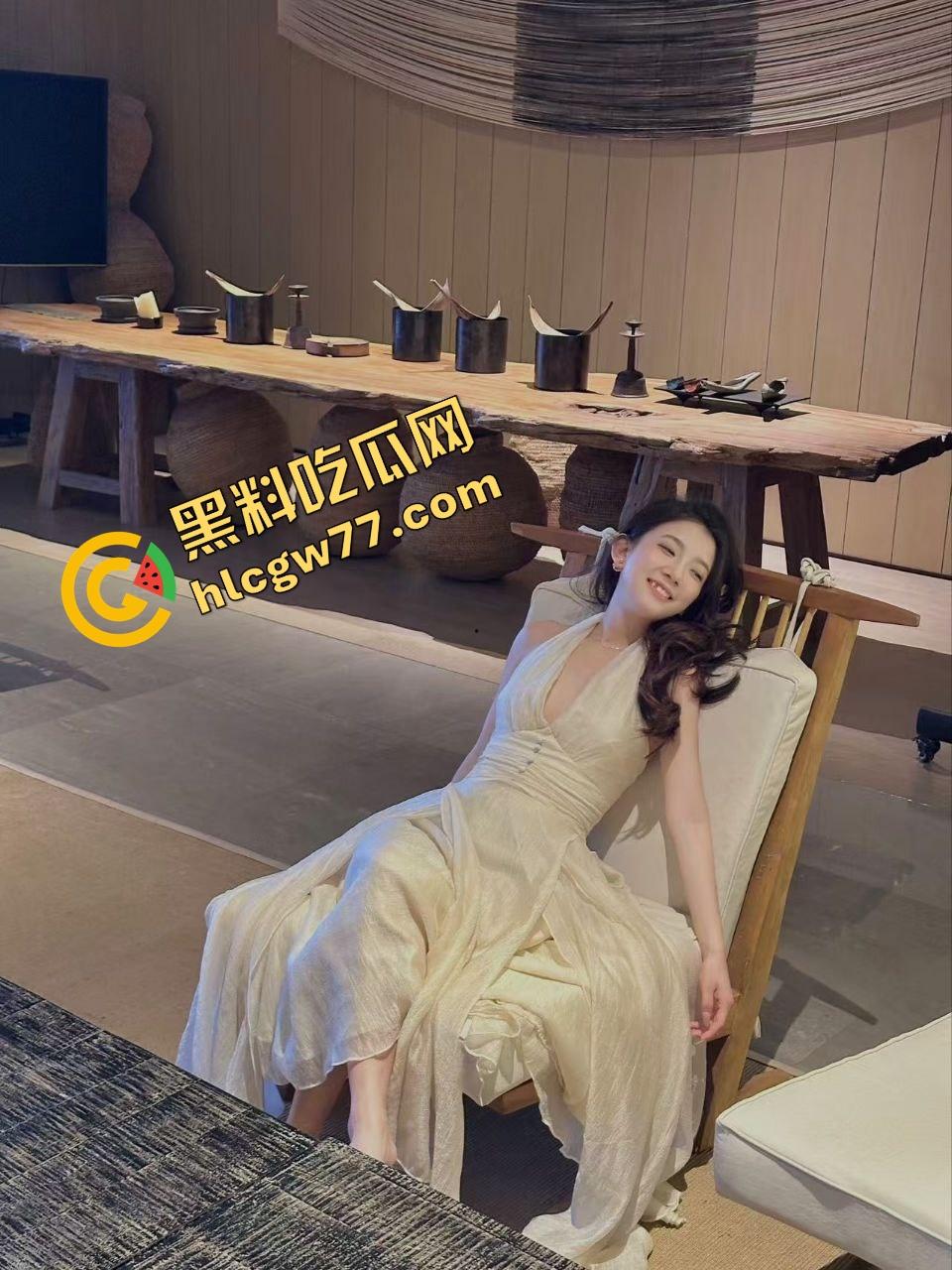 承德巨奶哺乳少妇放奶实录曝光!两颗大奶子胀得发亮,乳白喷涌不停,全程看得人鸡儿发胀想上手!