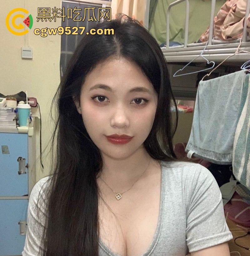 顶级身材学生妹和男友做爱曝光,反差婊被男友玩弄插逼,后入猛操翘臀骚穴,无套内射爽到起飞!