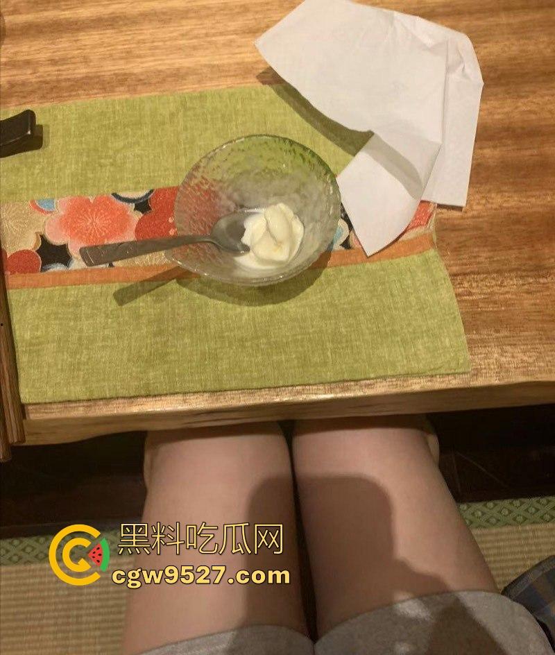 顶级身材学生妹和男友做爱曝光,反差婊被男友玩弄插逼,后入猛操翘臀骚穴,无套内射爽到起飞!