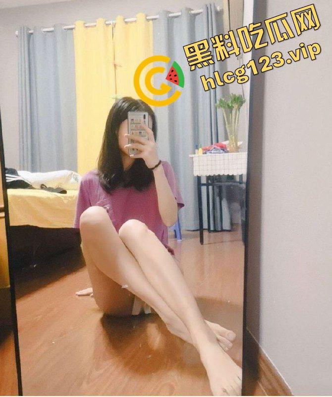 毕业妹子被小穴的黑森林掩盖,真是个野性十足的新手!