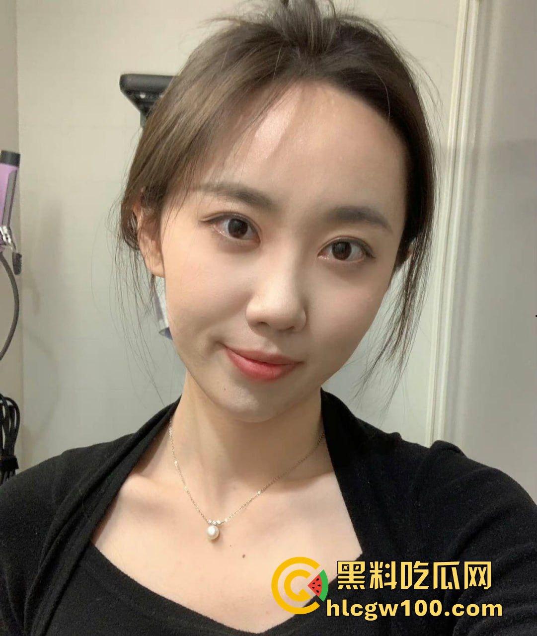 跨年第一撸正式开战 白皙美女手法大比拼 拉丝口水润滑上线 妹子刚做完美甲的手代打飞机比你自己还懂鸡儿！