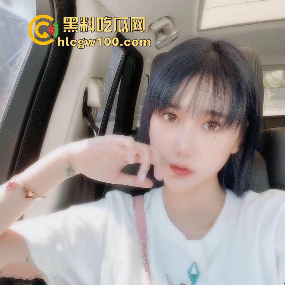 跨年第一撸正式开战 白皙美女手法大比拼 拉丝口水润滑上线 妹子刚做完美甲的手代打飞机比你自己还懂鸡儿!