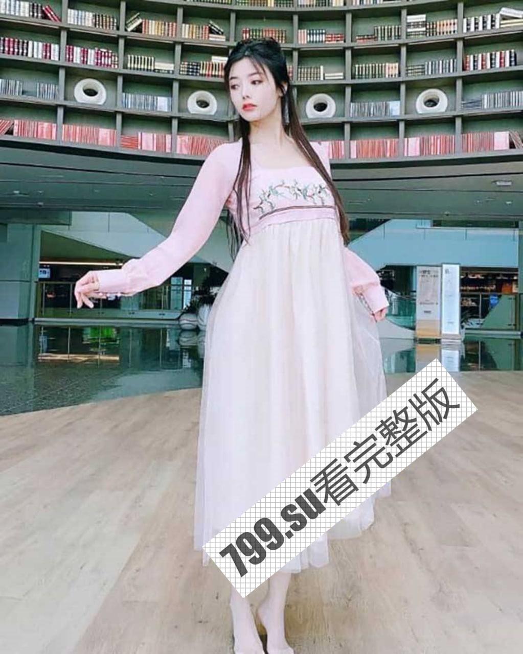 极度反差!上海音乐学院爆乳音乐老师 抖音只拍成人版 没想到私下那么淫荡