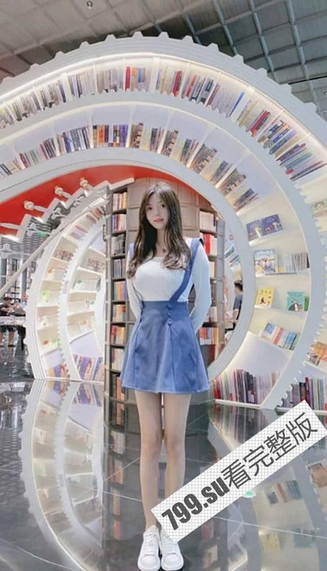 极度反差!上海音乐学院爆乳音乐老师 抖音只拍成人版 没想到私下那么淫荡