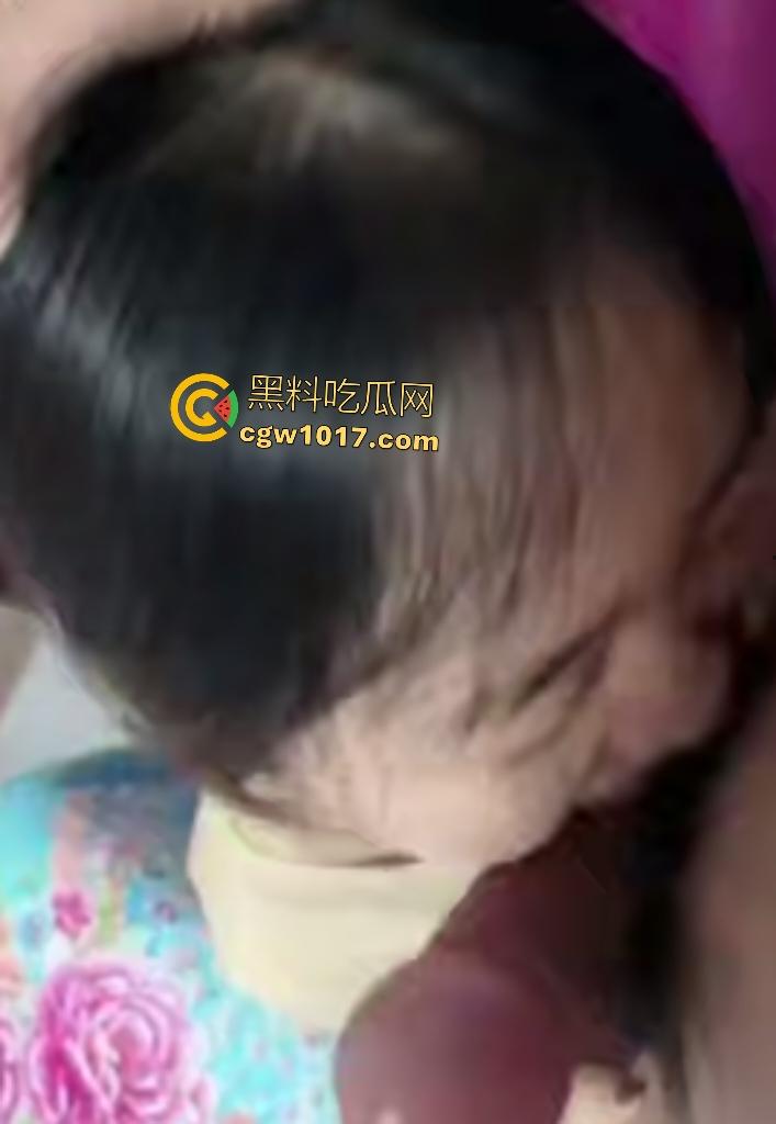 北京舞蹈学院女神【兰澜】,貌美如花反差婊,戴前男友眼罩给金主深喉口交,生活照甜美床上骚浪太反差了!