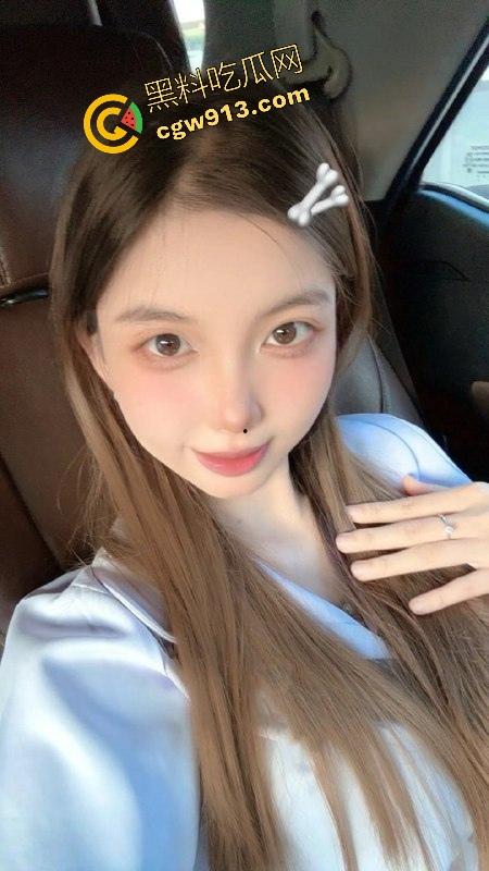 华东理工学院【王蕊】伪装清纯的女学妹，其实夜夜当母狗，穴黑水多一看就是老练淫娃！