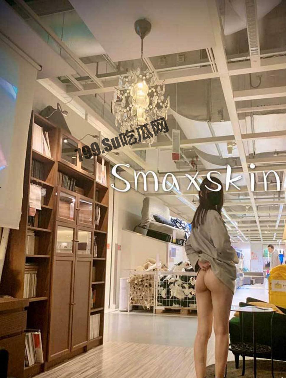 推特网红 S 级身材 skin 反差母狗私拍 各种人前露出 SM 调教 3P 啪啪 视频合集流出