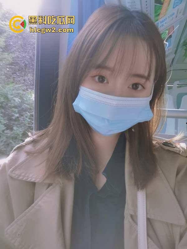 约炮南宁师院极品【江晓莹】 颜值高身材好,口活顶得堪比飞机杯,吃鸡技术爽翻天!独家真实爆料!