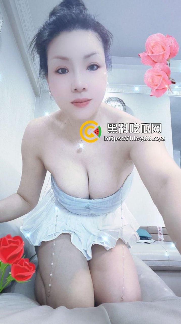 深圳龙岗东三村嫖客排队操嫩逼名鸡,扫街大神偷拍炸场,帽子叔叔硬着来抓!