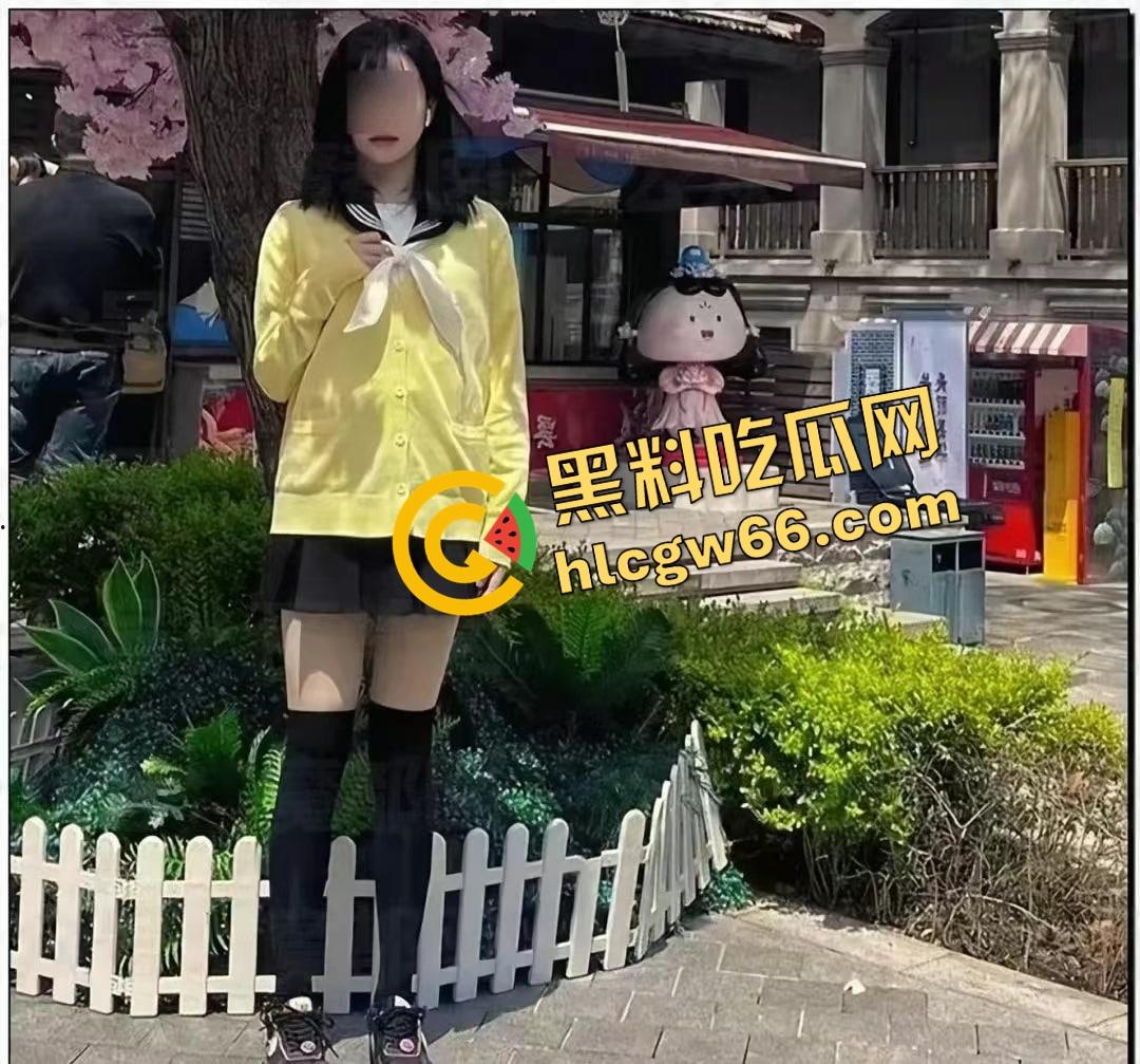 小米SU7爆燃翻车现场曝光!女孩开车睡着,全程交给自动驾驶!雷军慌了紧急发致用户一封信?