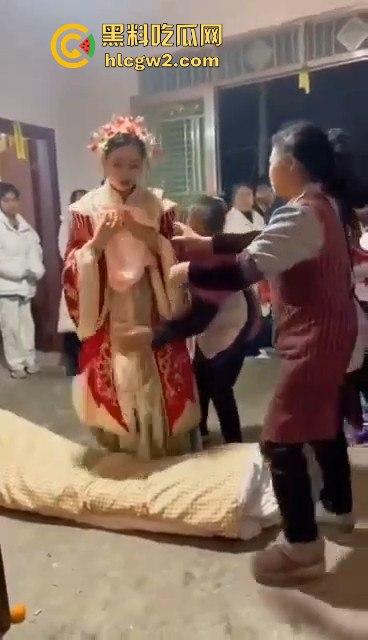 逆天风俗冥婚现场流出!女子哭嫁仪式骇人听闻,现实比影视剧更离奇,看得人发毛!