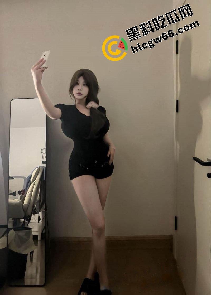 快手骚货【辣条Babbie】巨乳肥鲍全裸抓奶自慰流出。像头母猪一样挑逗金主,肉多穴紧操起来嘎嘎香!