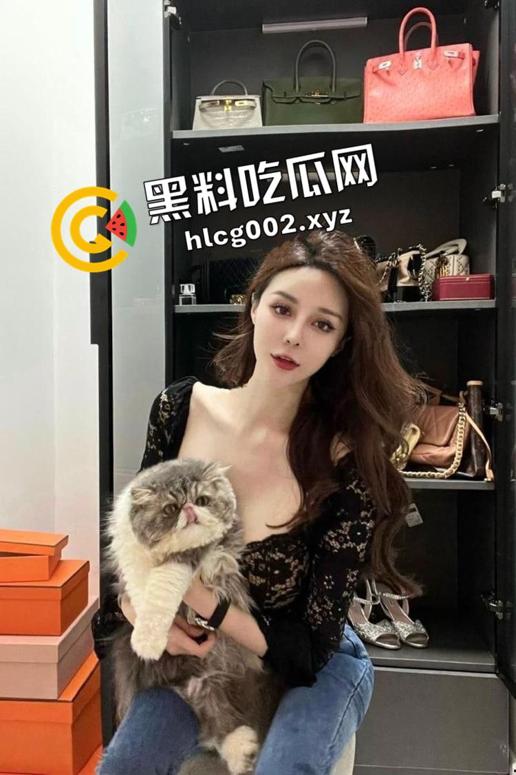 梦中情乳!反差母狗【闵雨晴】被富二代包夜 传教士体位狂入 雪白巨乳晃的人头晕