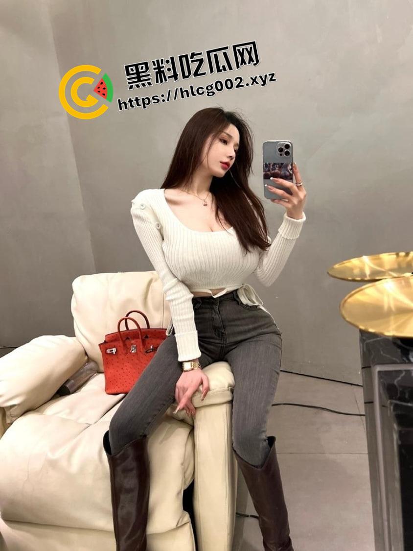 梦中情乳!反差母狗【闵雨晴】被富二代包夜 传教士体位狂入 雪白巨乳晃的人头晕