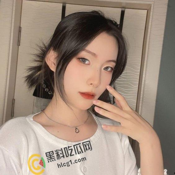 吉林长白山职业技术学院极品母狗 汪修颖 抖音风换装裸舞 玩具自慰 大量无水印生活照私拍大尺度照片视频泄密曝光