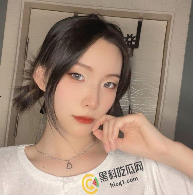 吉林长白山职业技术学院极品母狗 汪修颖 抖音风换装裸舞 玩具自慰 大量无水印生活照私拍大尺度照片视频泄密曝光