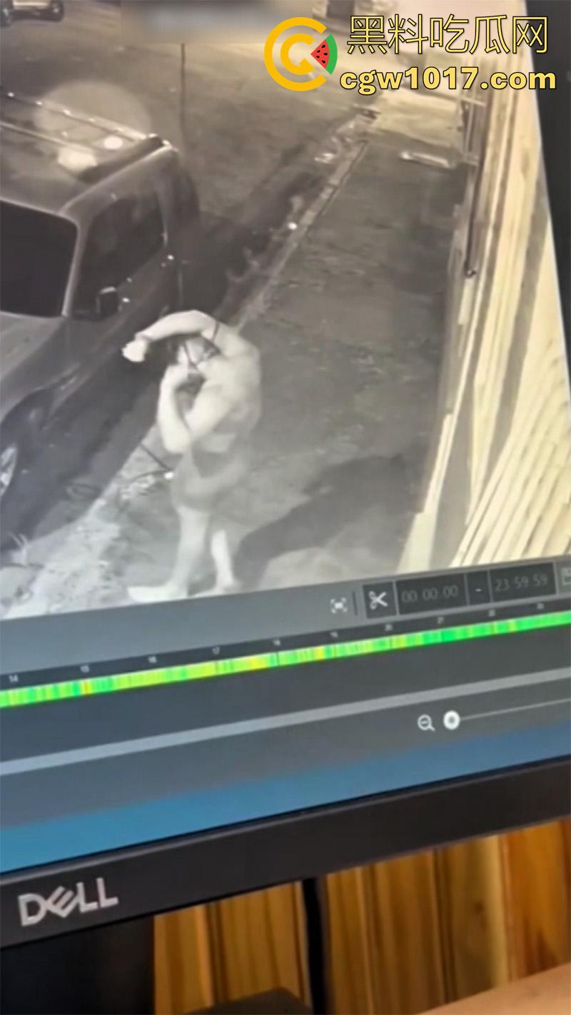 躺着把自己吊死了?男子嗑药后精神失常,跑到街边扯下电线,本以为是偷电线的,结果竟是上吊自杀!