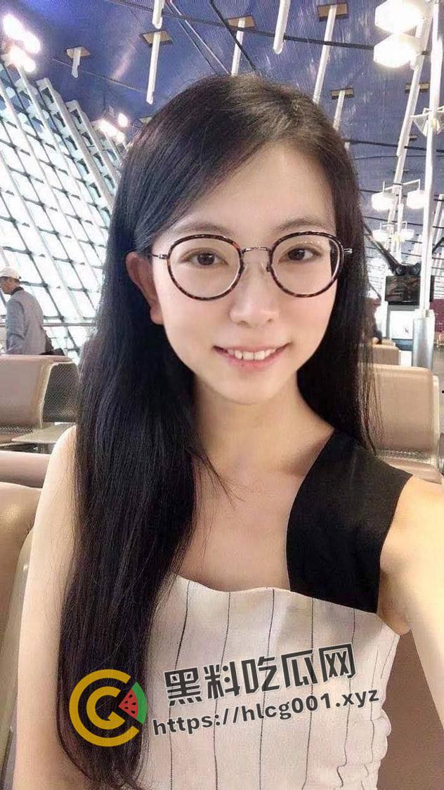 江苏研究生母狗！书香气息眼镜娘 掰开双腿求插满 反差拉满 骚！还是有文化的骚！