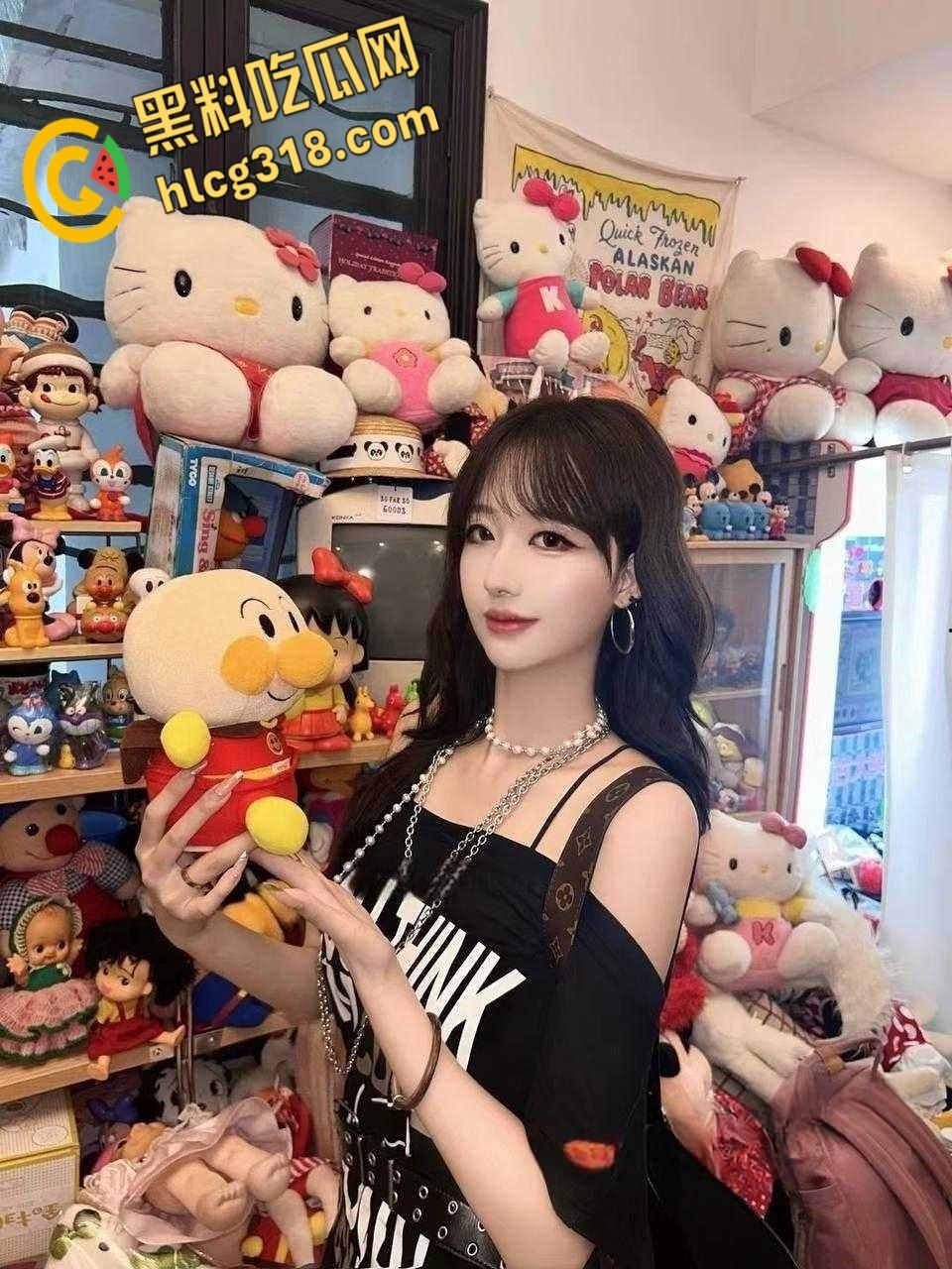 华中农业大学校花【贺晓菲】,骑在学长身上前后全自动,无套内射白浆伴随精液喷涌而出!