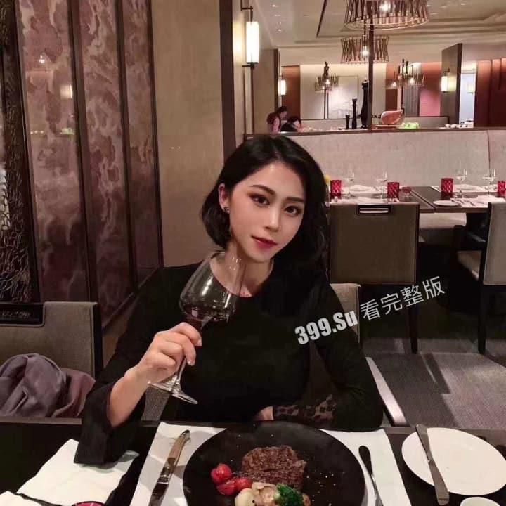 千万网黄惨遭开盒! 万万没想到真名就叫 张贺玉,竟然是97年的 东北人