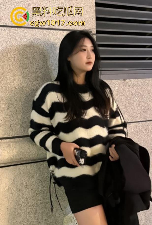 瓜友真实投稿曝光!西南昌豫章师范学院微胖前女友【张嘉雯】跳蛋震颤蜜穴淫水流淌,露脸后入猛操,这身材真有料!