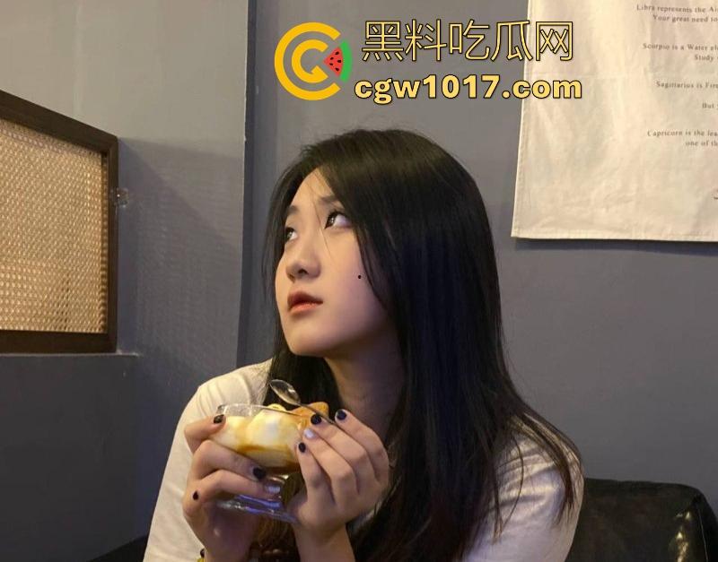 瓜友真实投稿曝光!西南昌豫章师范学院微胖前女友【张嘉雯】跳蛋震颤蜜穴淫水流淌,露脸后入猛操,这身材真有料!