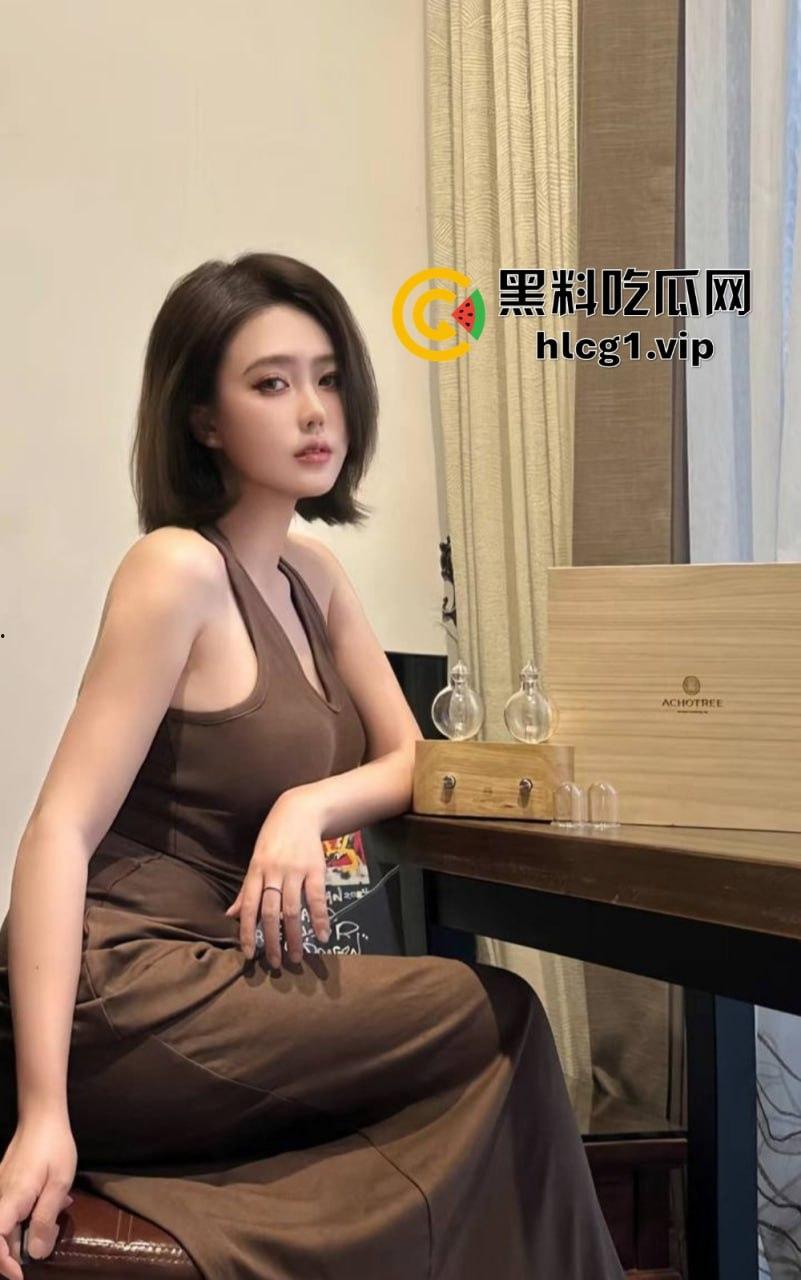 小红书美妆博主惨遇渣男!求和无果性爱视频曝光,得不到就毁掉的报复!