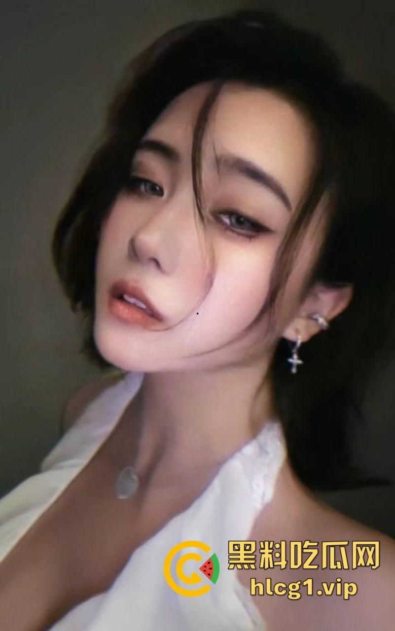 小红书美妆博主惨遇渣男!求和无果性爱视频曝光,得不到就毁掉的报复!