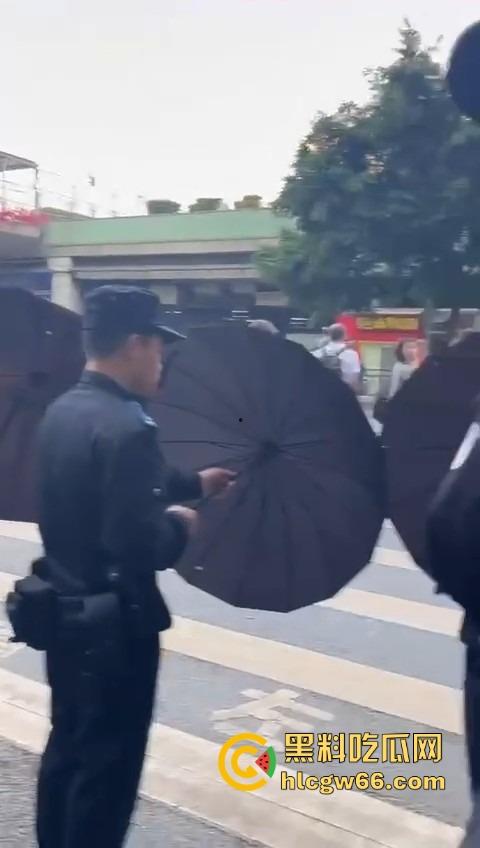 广州林和村回迁十年毛都有,拆迁合同写得好听,房产证没影,钱早被贪官贪得干干净净咯!