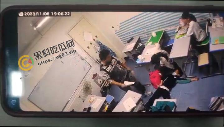 萧山 培优教育 培训机构老师暴打学生时间 监控摄像头拍下完整过程