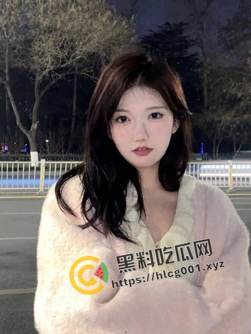 天津美术学院反差婊！体育生的肉便器 奶头粉嫩 身材极品 叫声太浪了 减低音量 放心食用