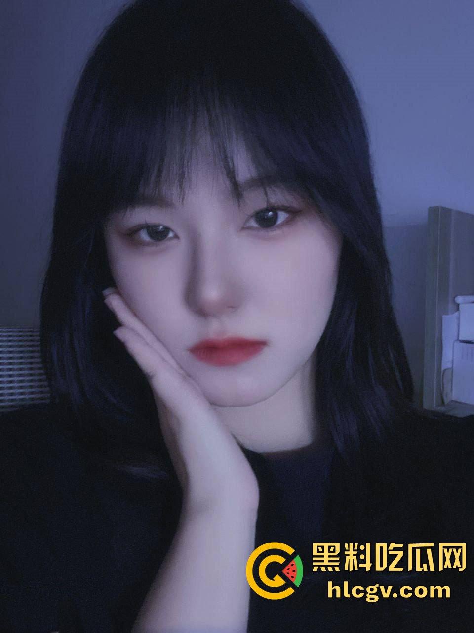 女友被调教成M属性母狗!瓜友投稿称边口交边自慰,两个洞被塞满呻吟不断被玩到泪流满面!