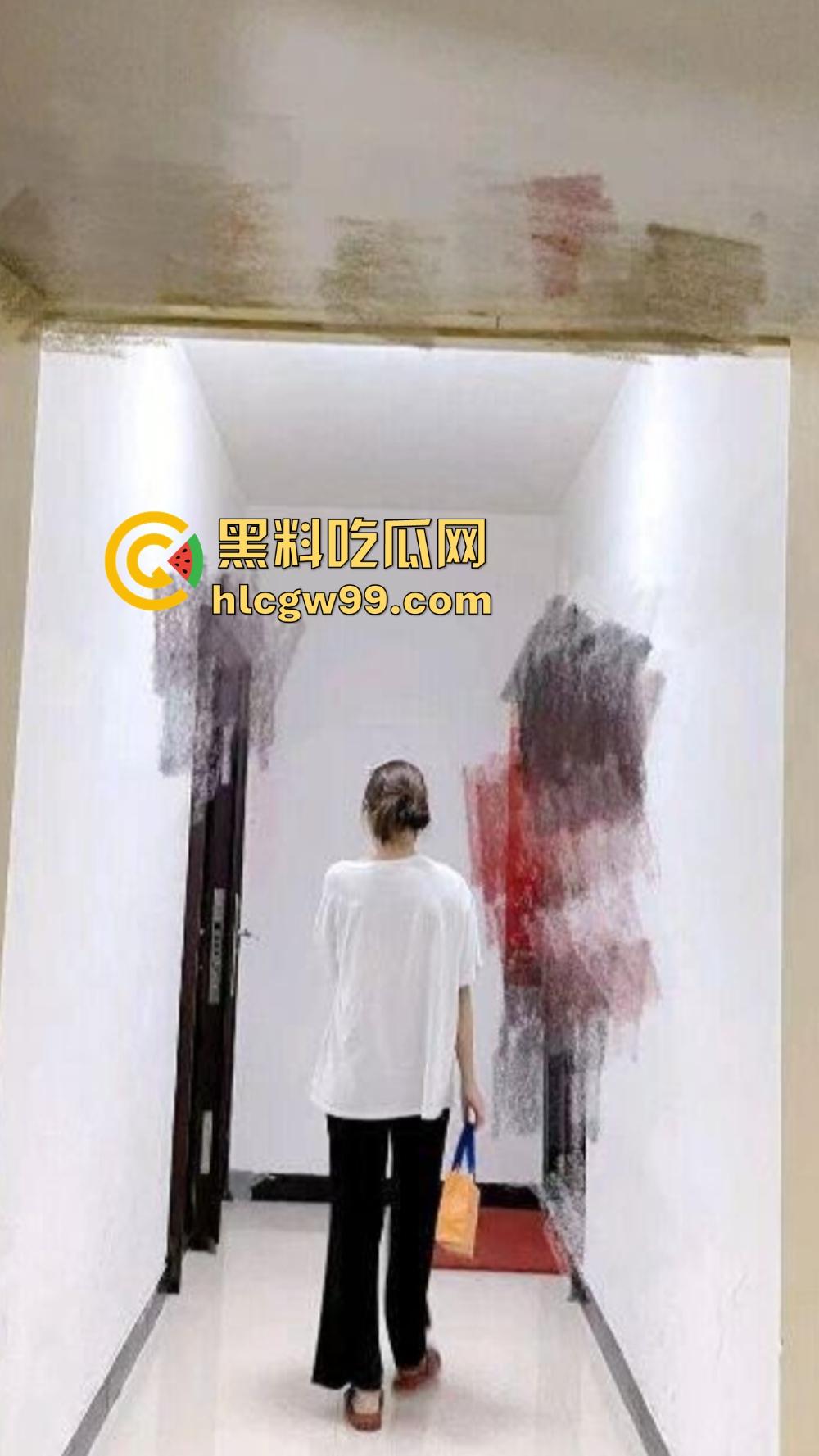 大神强奸美女邻居,NTR少妇当着孩子面娇喘求饶,誓不让老公再碰,声称老公是个废物只为做我的吞精工具!