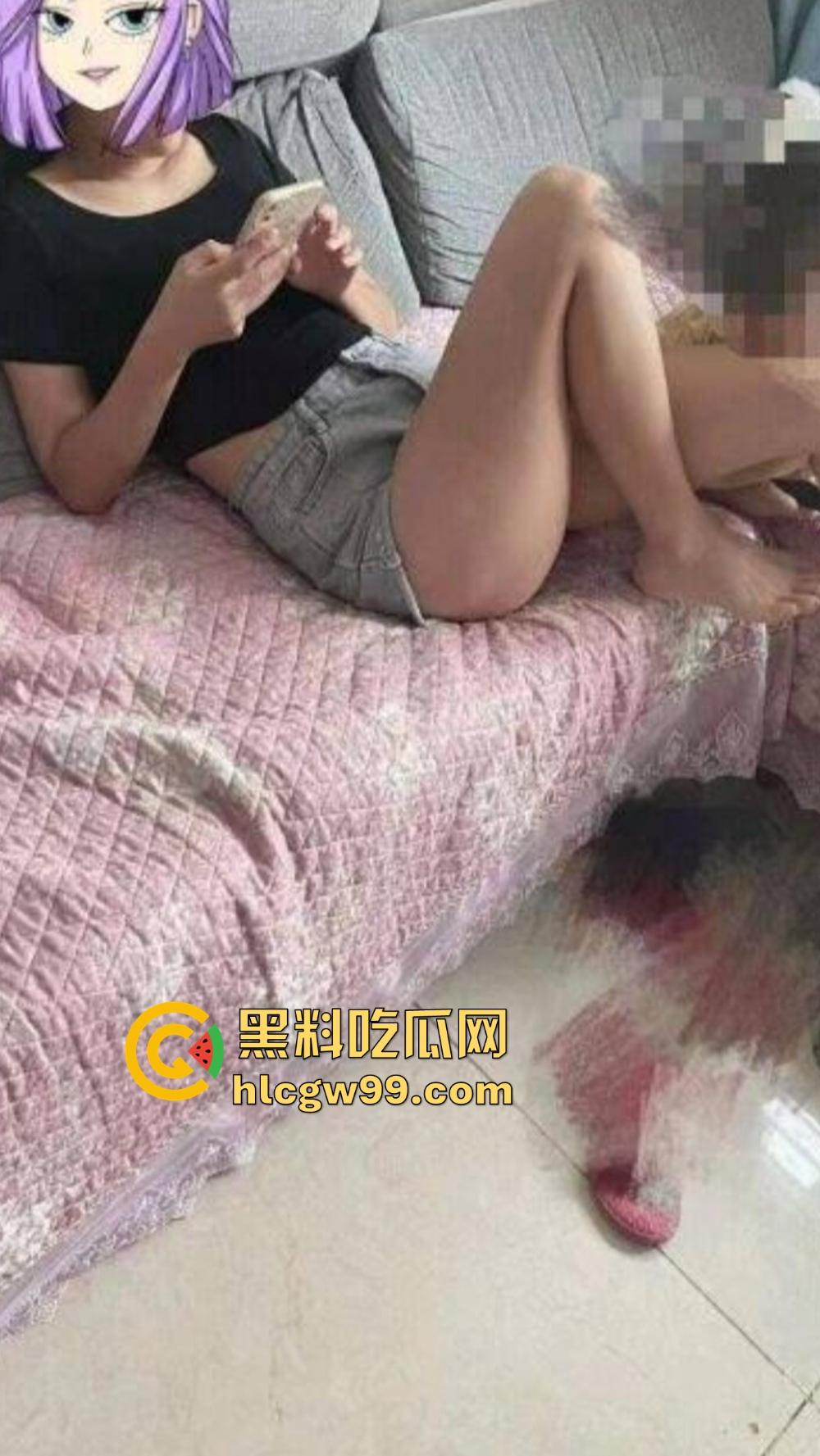 大神强奸美女邻居,NTR少妇当着孩子面娇喘求饶,誓不让老公再碰,声称老公是个废物只为做我的吞精工具!
