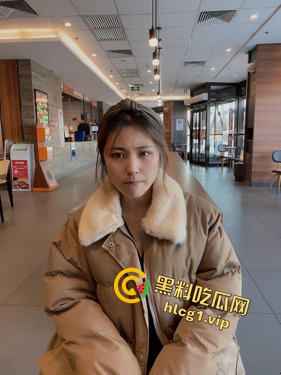 99年宁夏传媒学院美少女李婷啪啪自拍流出！大波嫩妹口活女上，反差婊的极致享受！