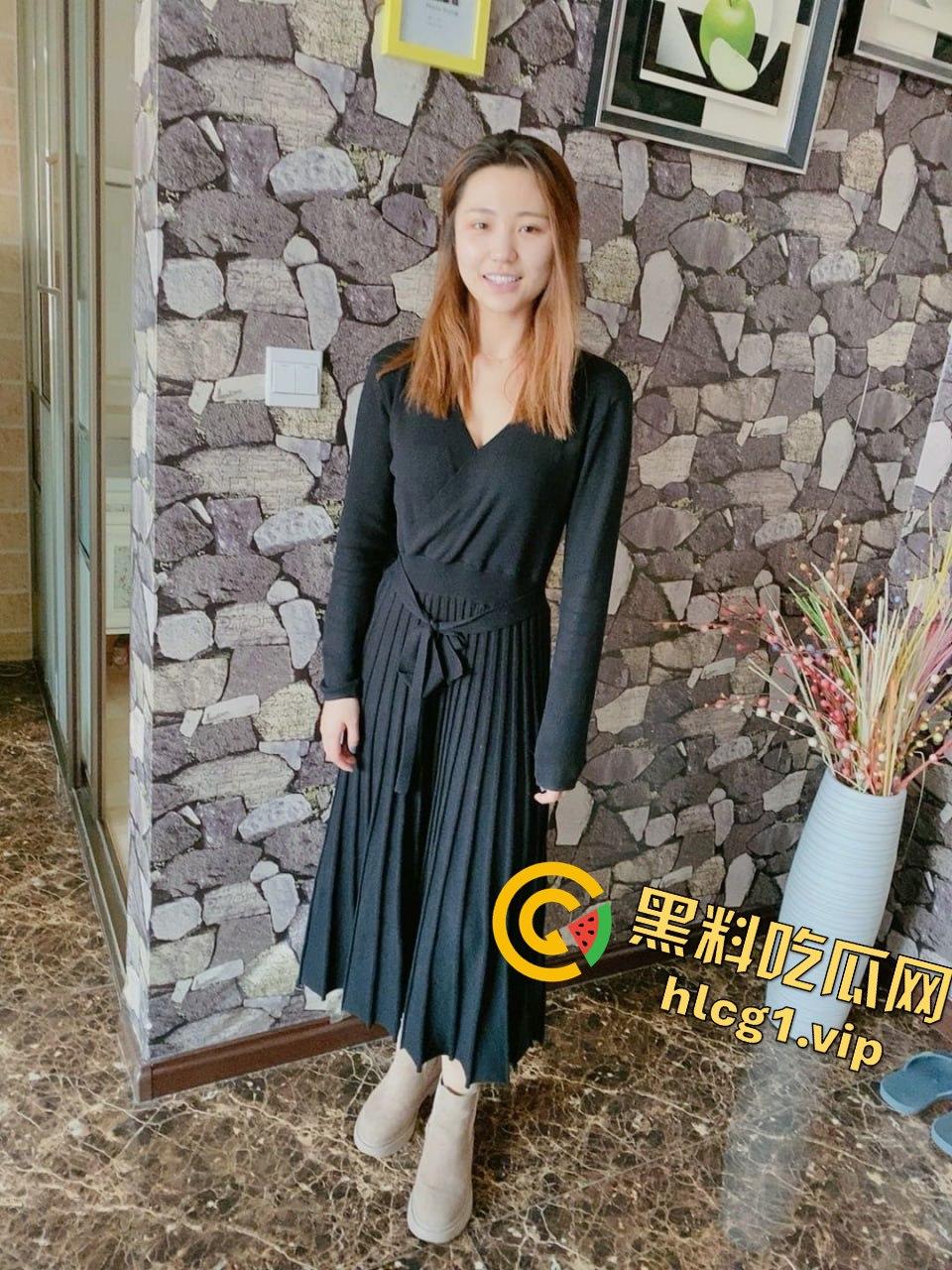 99年宁夏传媒学院美少女李婷啪啪自拍流出!大波嫩妹口活女上,反差婊的极致享受!