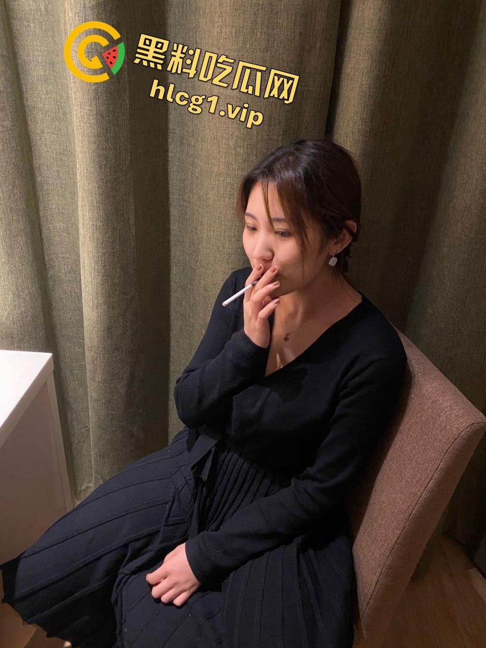 99年宁夏传媒学院美少女李婷啪啪自拍流出!大波嫩妹口活女上,反差婊的极致享受!