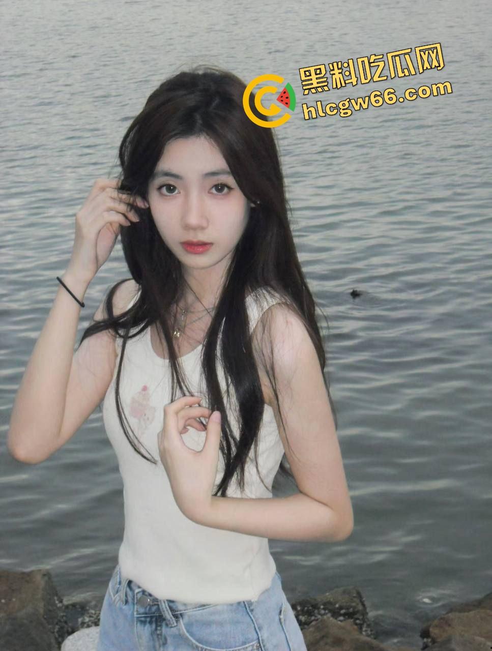 这南宁妹子真他妈骚,自己发穴勾人,约出来在商场卫生间口爆,还问想不想我在马桶上坐着给你舔?