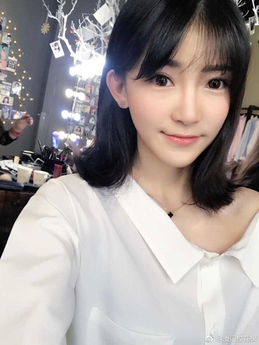 上海师范大学谢晋影视艺术学院校花【陈玮】视频破案顶级颜值身材的校花 最全视频整理