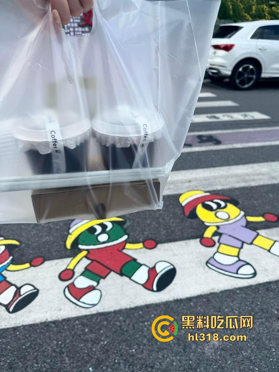 瓜友投稿！约炮深圳极品羽毛球教练，巨乳肥臀性感尤物，私下强化加练腰腹力量，她的课我也想上！