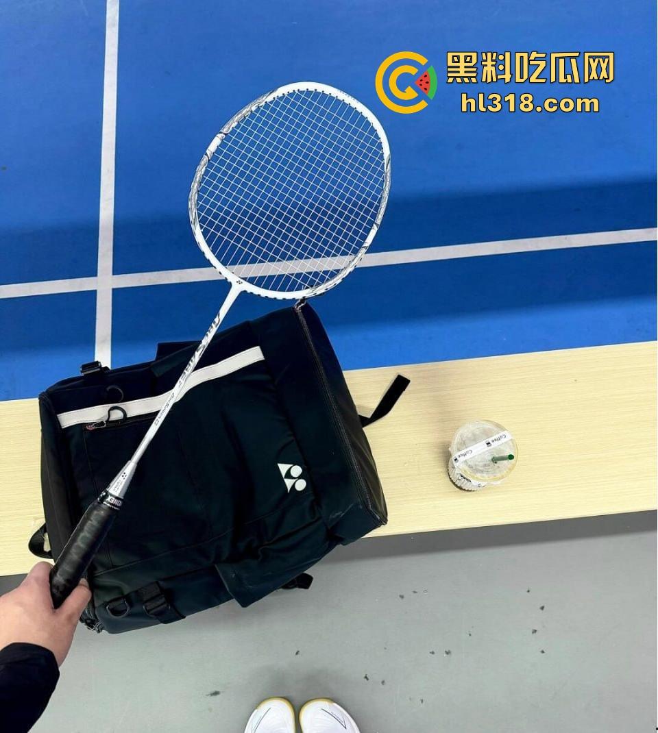 瓜友投稿!约炮深圳极品羽毛球教练,巨乳肥臀性感尤物,私下强化加练腰腹力量,她的课我也想上!