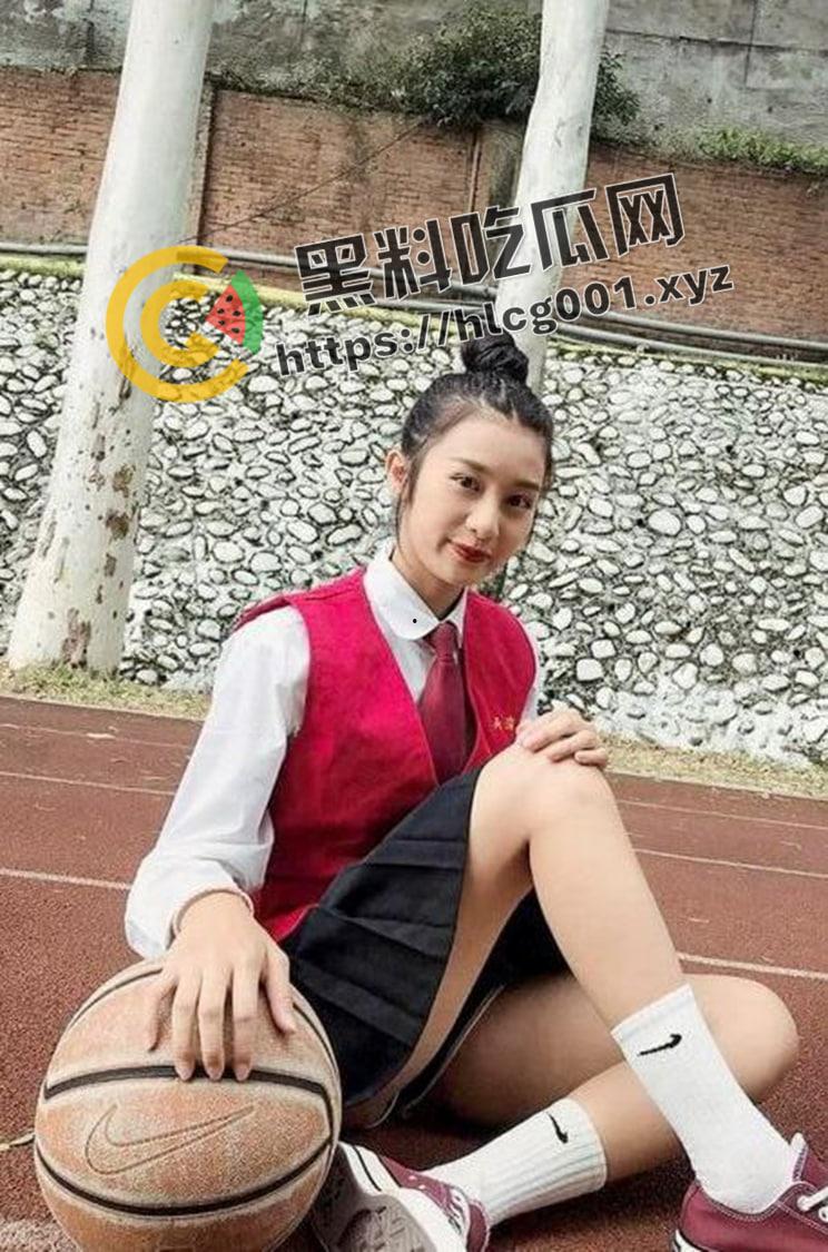 台湾亚洲小姐线上选秀 清纯小妹妹一步步陷入假评委的陷阱 挺着珠圆玉润的奶子扣逼到高潮 我看你挺享受啊