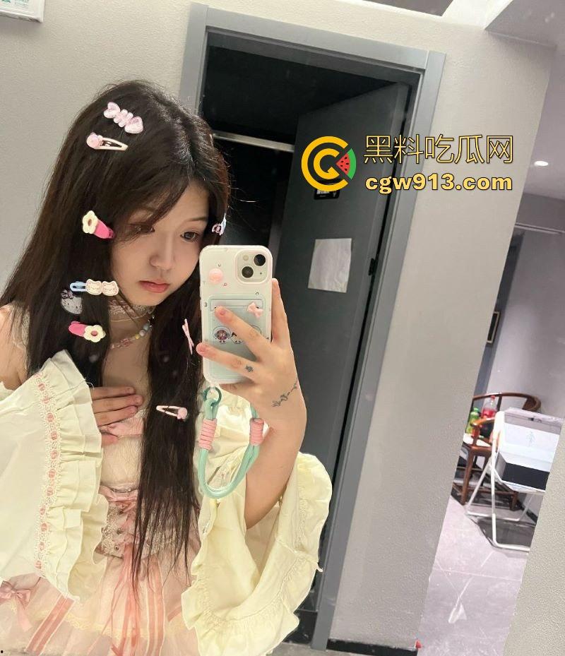 河南微胖小母狗【赵清漪】卖淫丑闻曝光,性感巨乳小母狗网状黑丝诱惑,口交深喉后被后入猛操,淫乱无比!