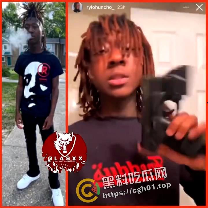 外网疯传!精神尼哥秀手枪 失误把自己给崩了 果然人傻注定活不久