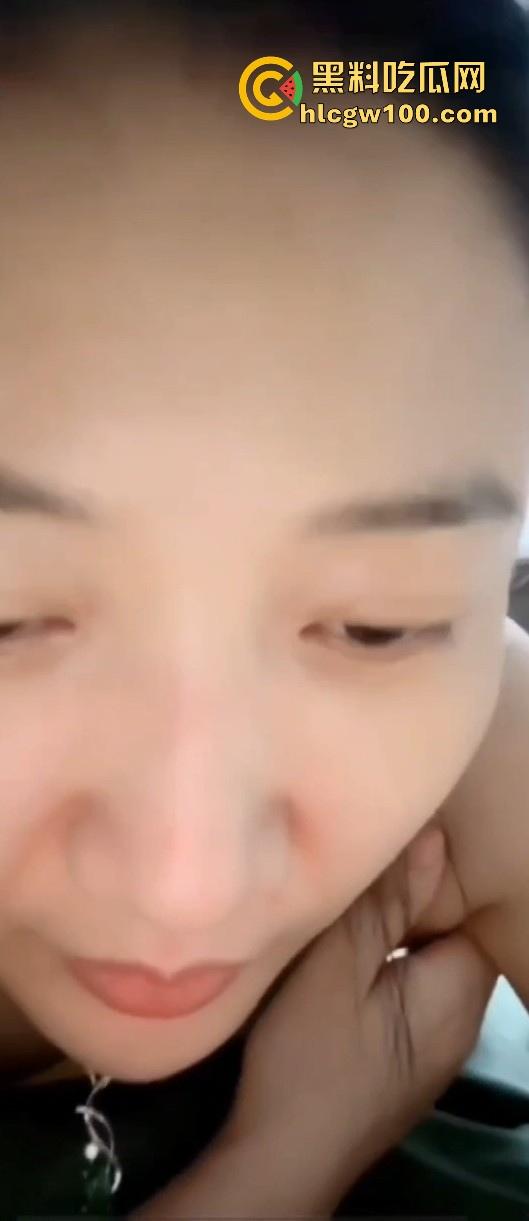 抖音美艳少妇【向子】露脸私密视频泄露,骚气动作极致勾引让人看傻眼!