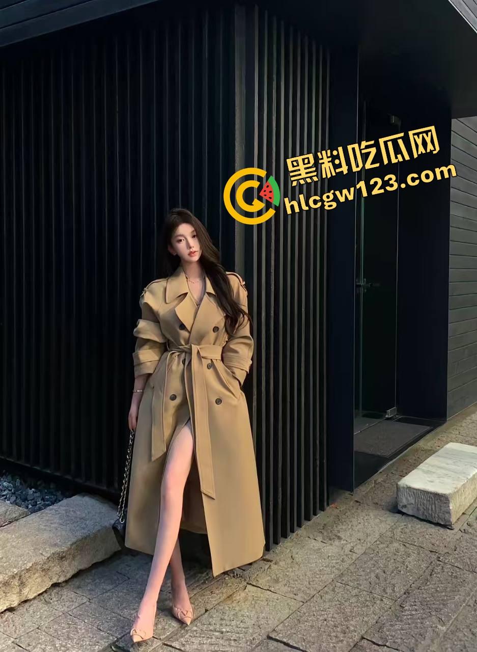 前任的U盘挖出来了,里面的奶和逼比记忆还真实,群友打完飞机决定公开,独撸不如群射!