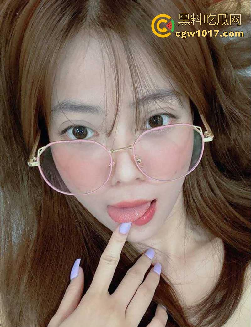 河北职业学院反差母狗【梁微盈】白嫩美乳，却骚浪入骨，频繁出轨约炮，享受每次做爱被满足的过程！