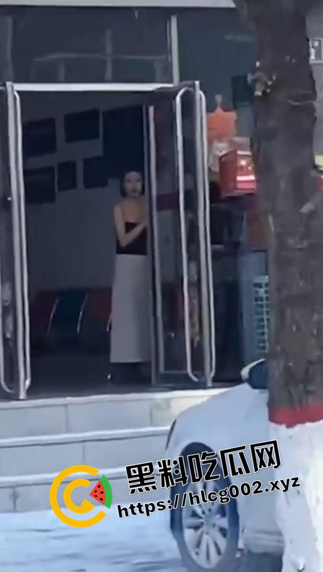 英雄出没小巷里 足浴店里见佳人!孤勇者扫街探店合集 师傅别找了 就这个吧