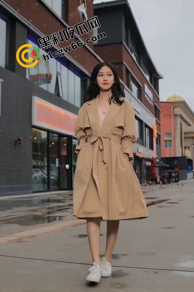 舔蛋舔菊舔鸡巴,大连单位骚货【萌萌】操到上瘾,宿舍拍露奶自拍,男友不行天天偷跑出去约炮被插烂!